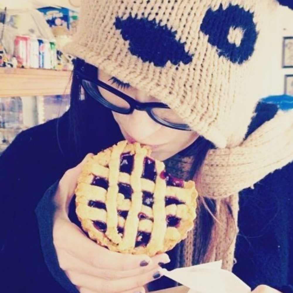 Meet your Posher, Daniella